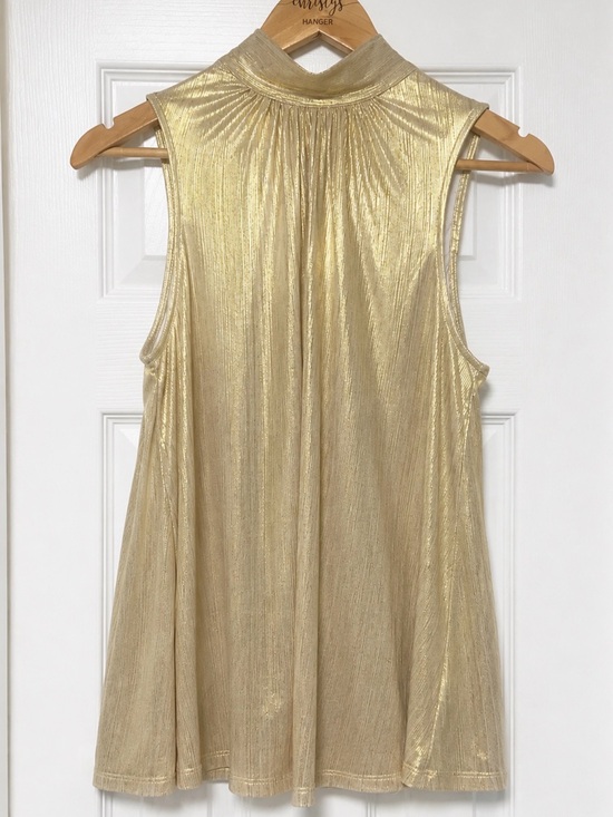 Towne Tops - Towne Boutique Gold Metallic Mock Neck Sleeveless Top NWT Size Small